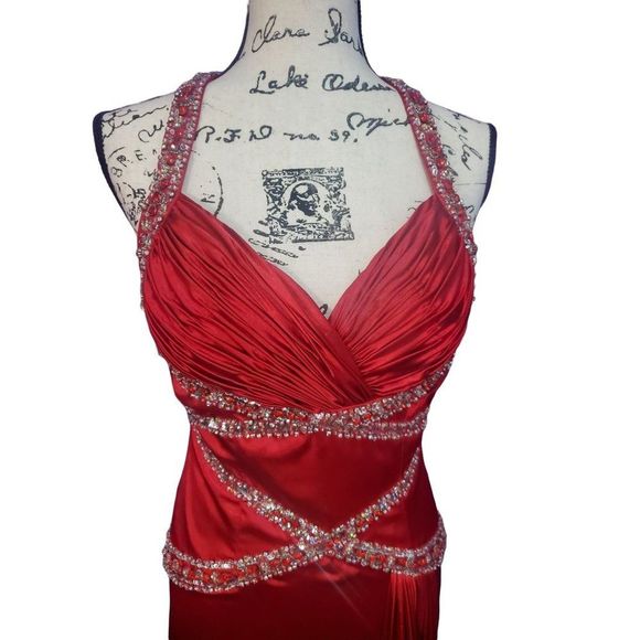 Le Gala Tony Bowls Womens Red Embellished Gown Size 8 - Picture 3 of 12